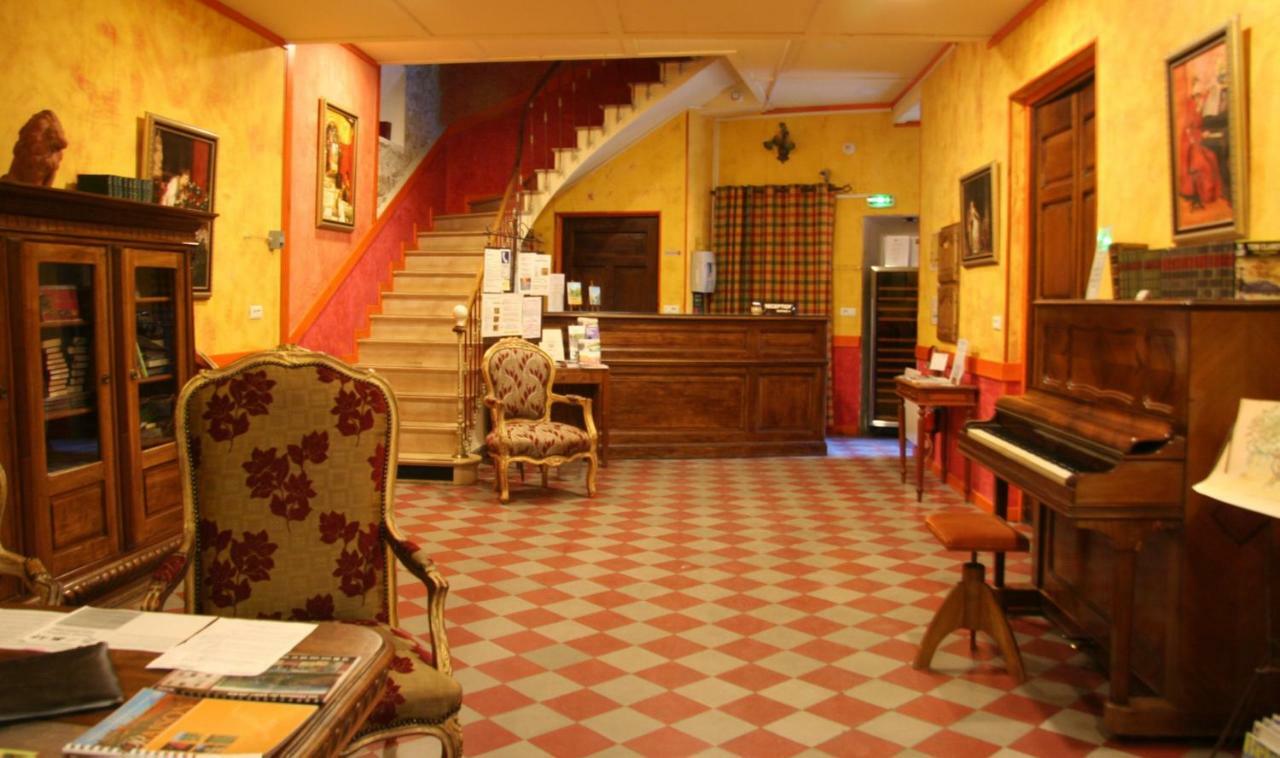 Les Arcades Le Lion D'Or Hotel Buis-les-Baronnies Exterior foto